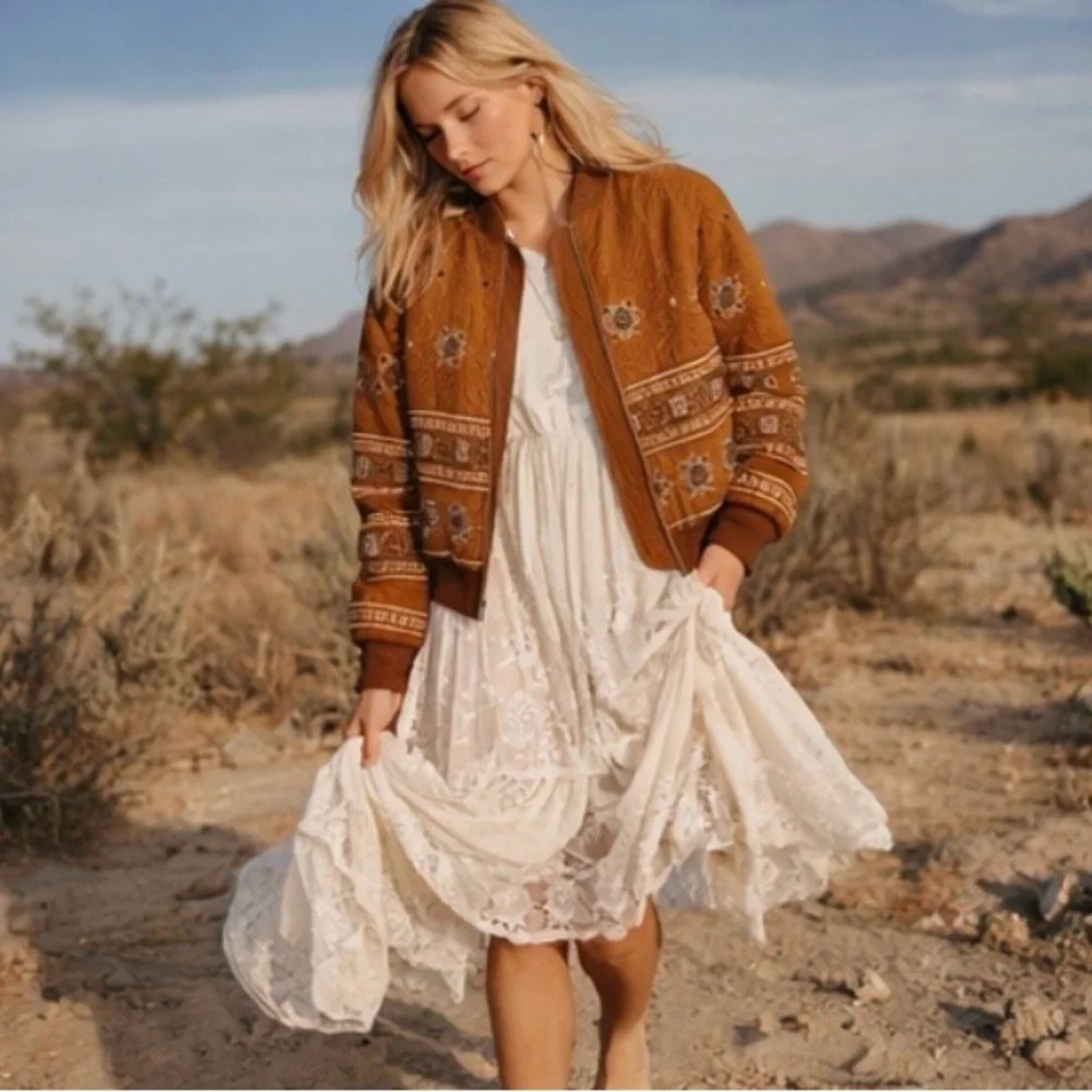 ✨ Free People New Romantics Embroidered Quilted Bomber Jacket | Medium ✨ - Picture 10 of 10